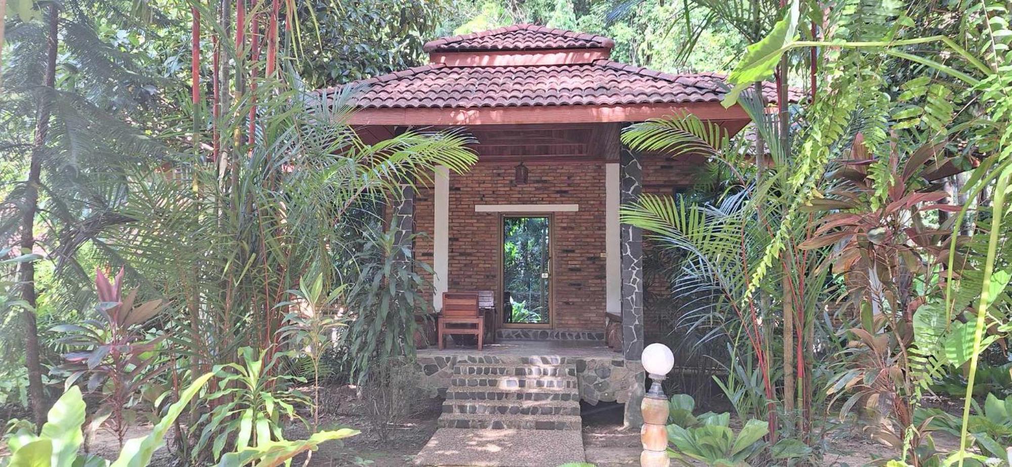 Hotel Khaosok And Spa Khao Sok National Park Exterior foto