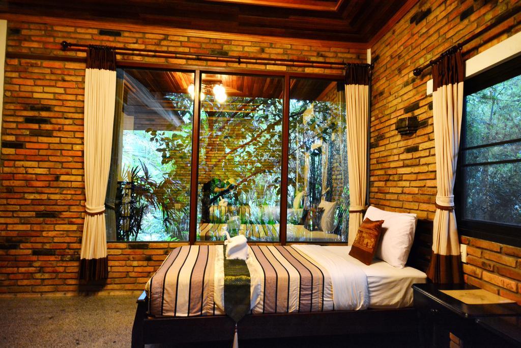 Hotel Khaosok And Spa Khao Sok National Park Exterior foto